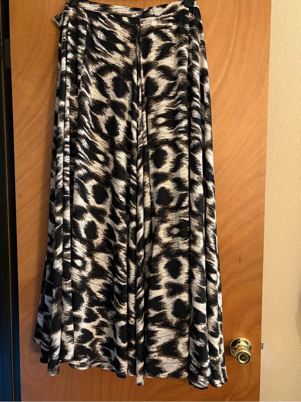 Magic Black and White Maxi Skirt with Abstract Animal Print